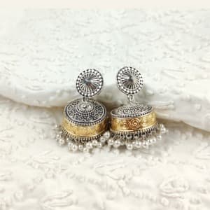 Splash Golden Studs